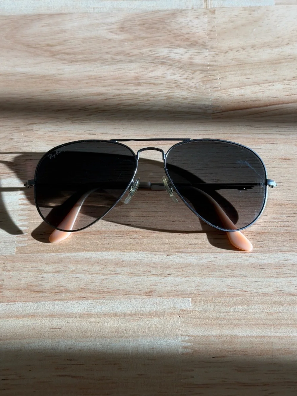 Ray-Ban details •	brand
