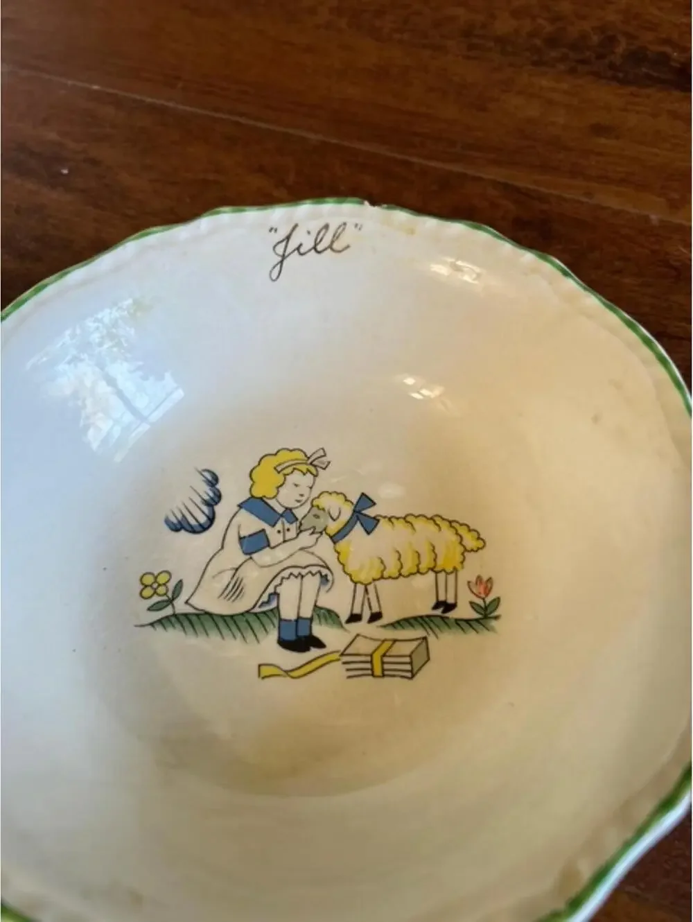 N/A charming vintage