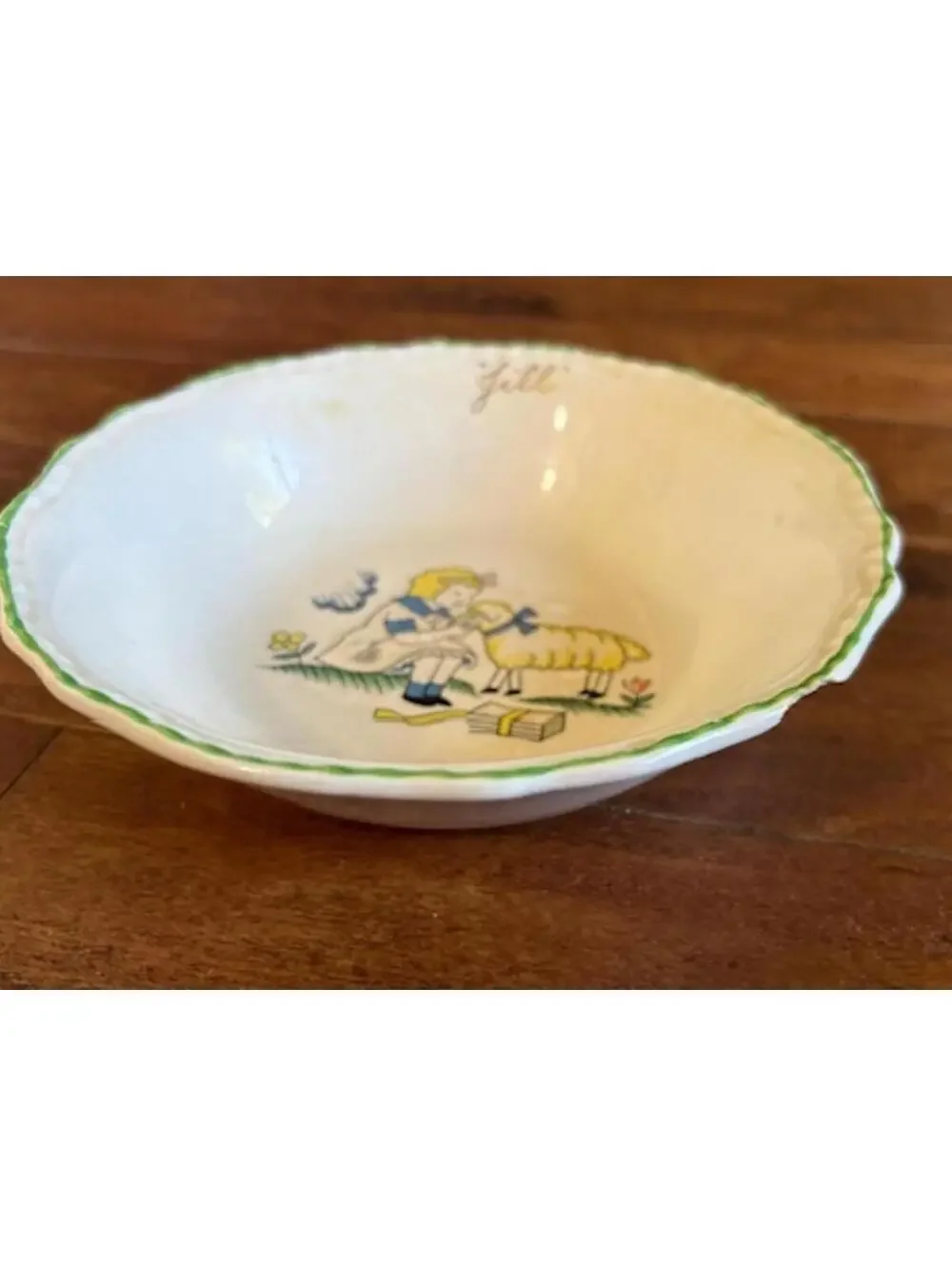 N/A charming vintage