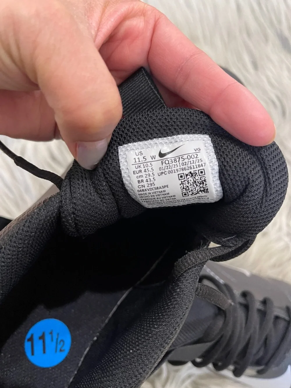 Nike men alpha