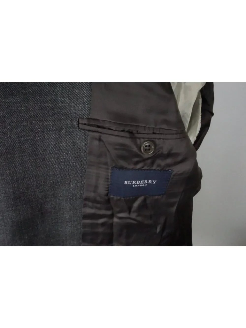 Burberry approximate measurements