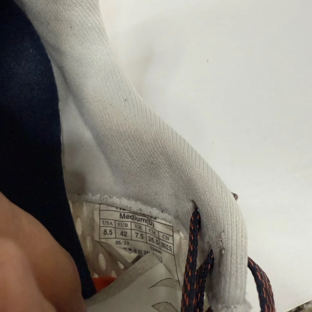 Brooks stylish athletic