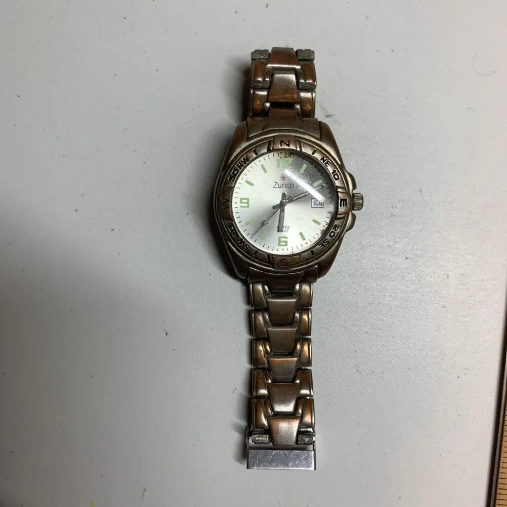 Zurich men watch