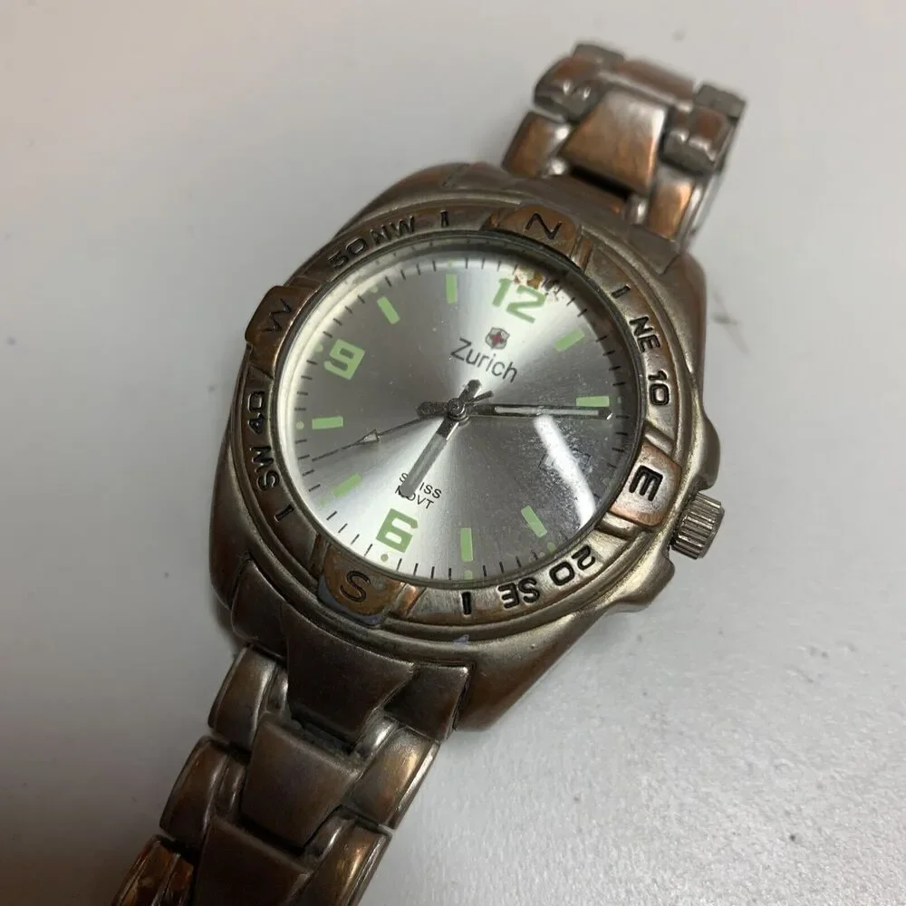 Zurich men watch