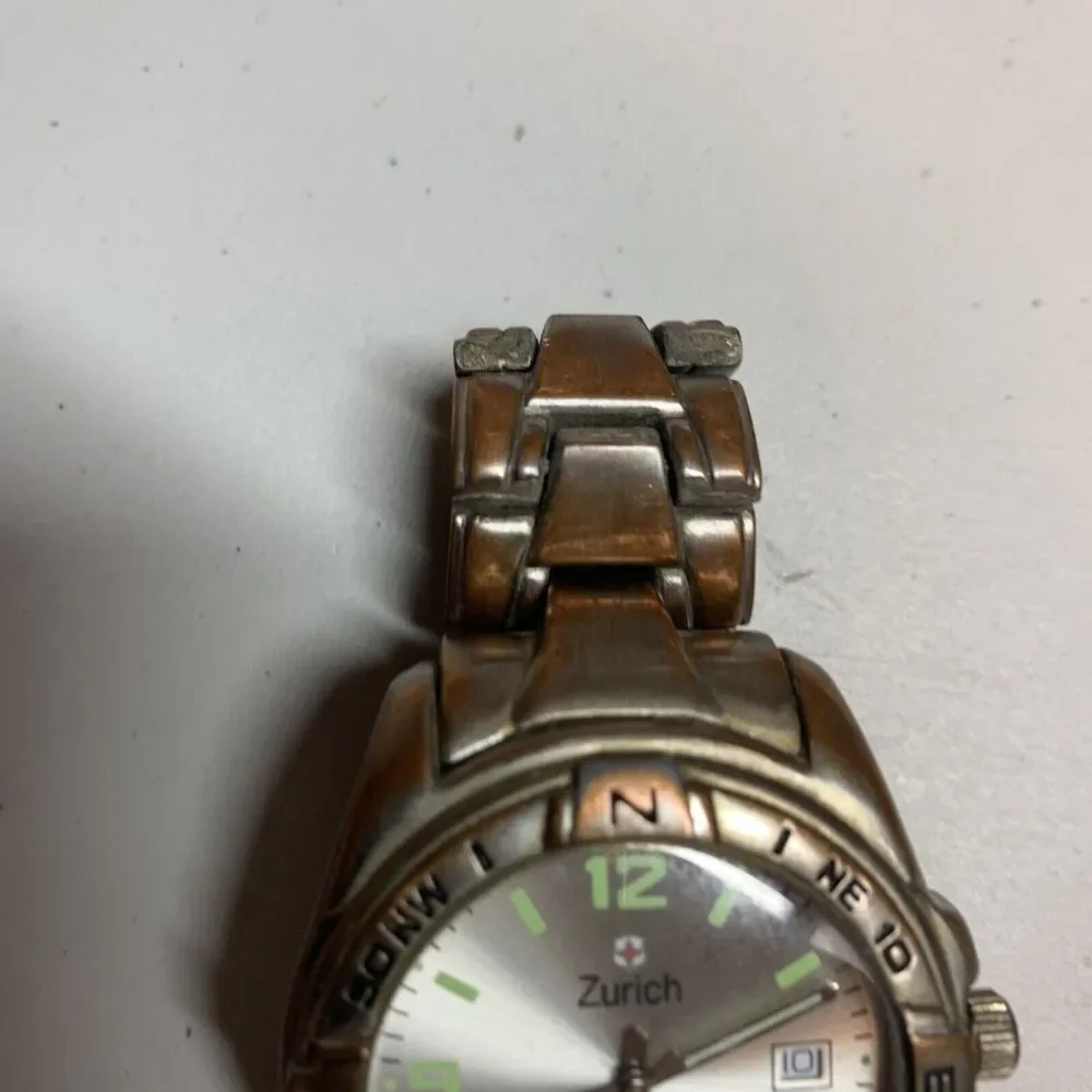 Zurich men watch