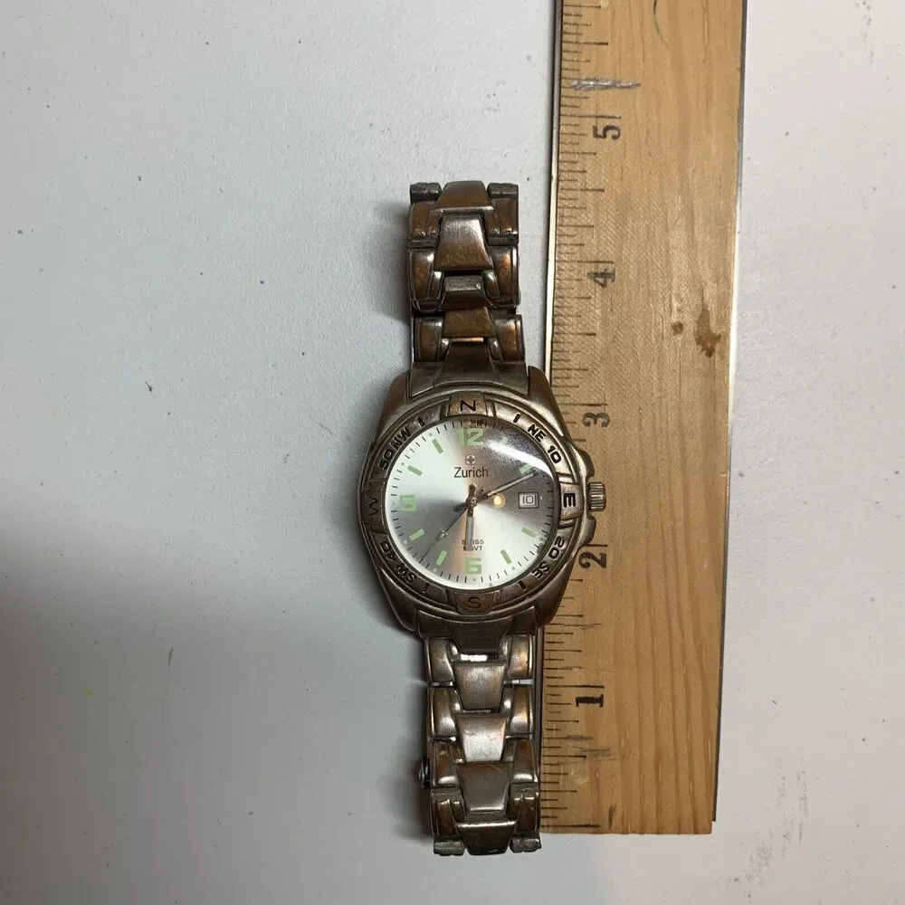 Zurich men watch