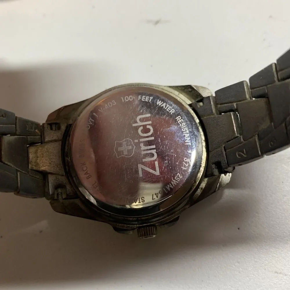 Zurich men watch