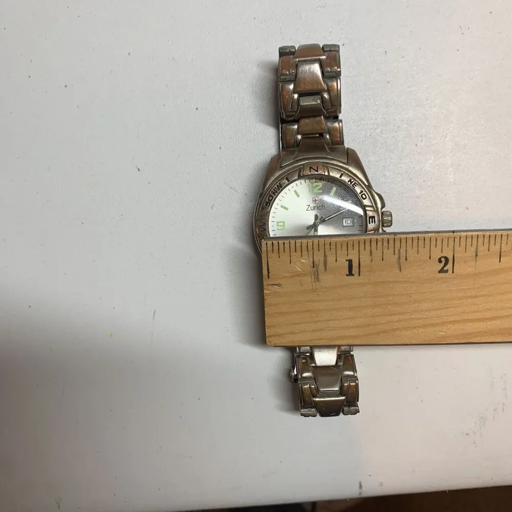 Zurich men watch