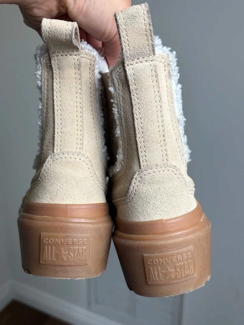 Converse kids boots