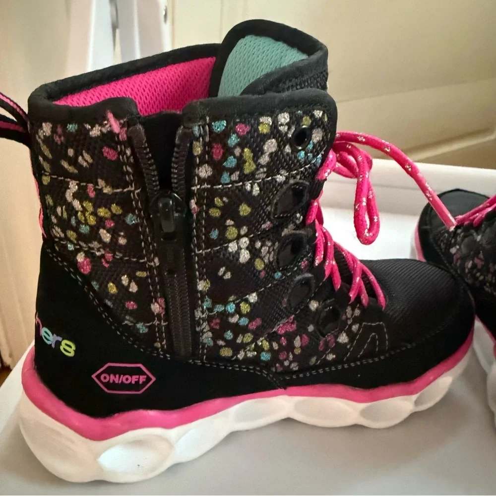 Skechers stylish black