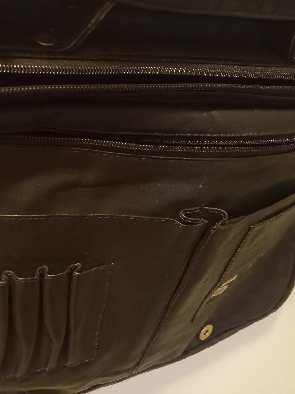 Lincoln Outfitters messenger bag