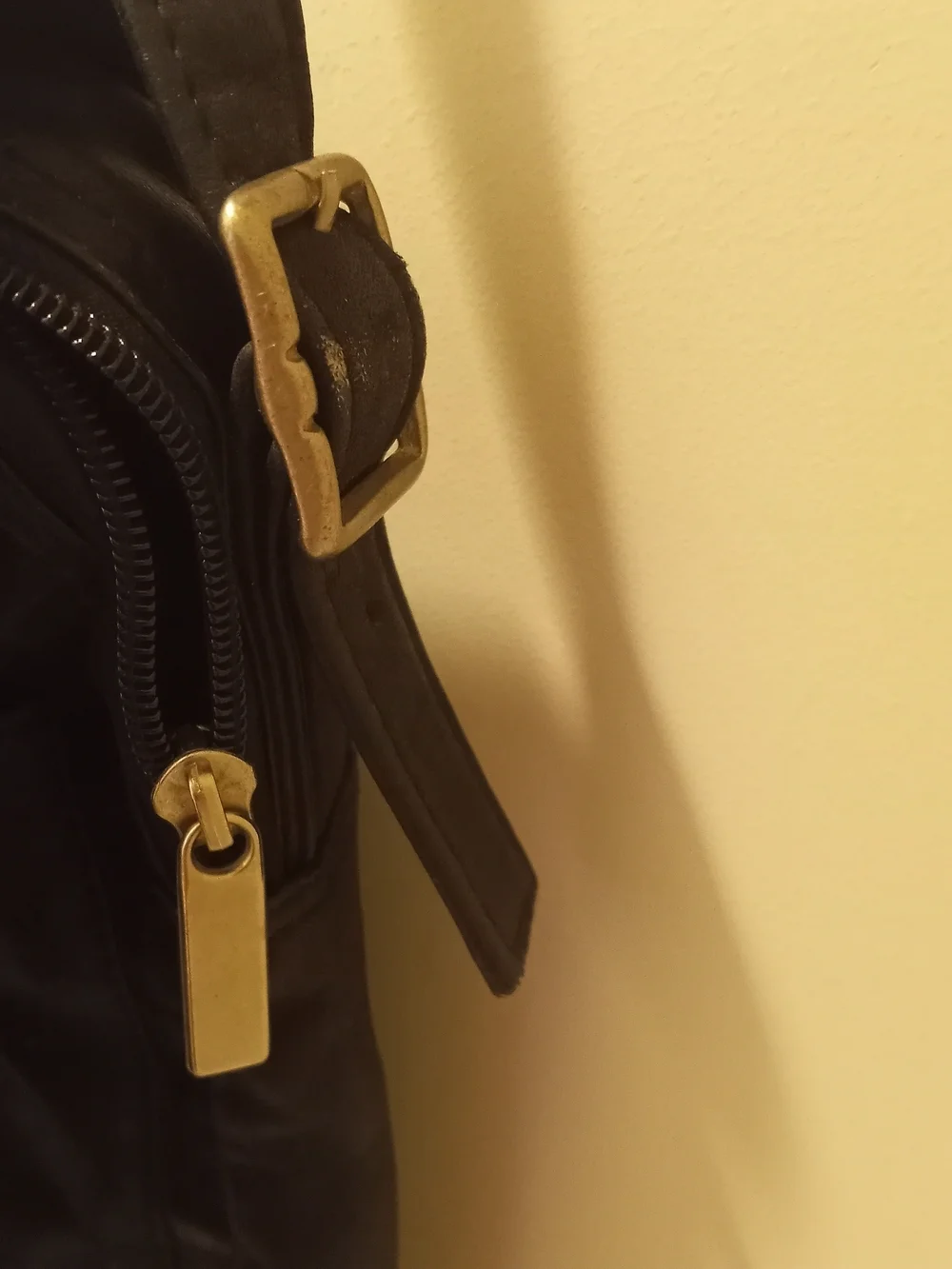Lincoln Outfitters messenger bag