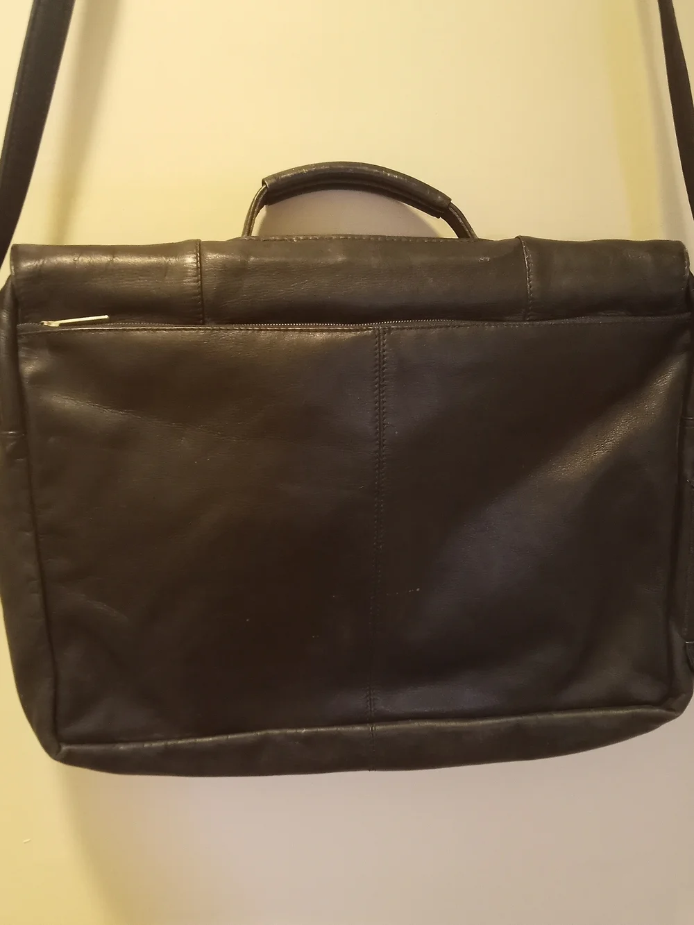 Lincoln Outfitters messenger bag