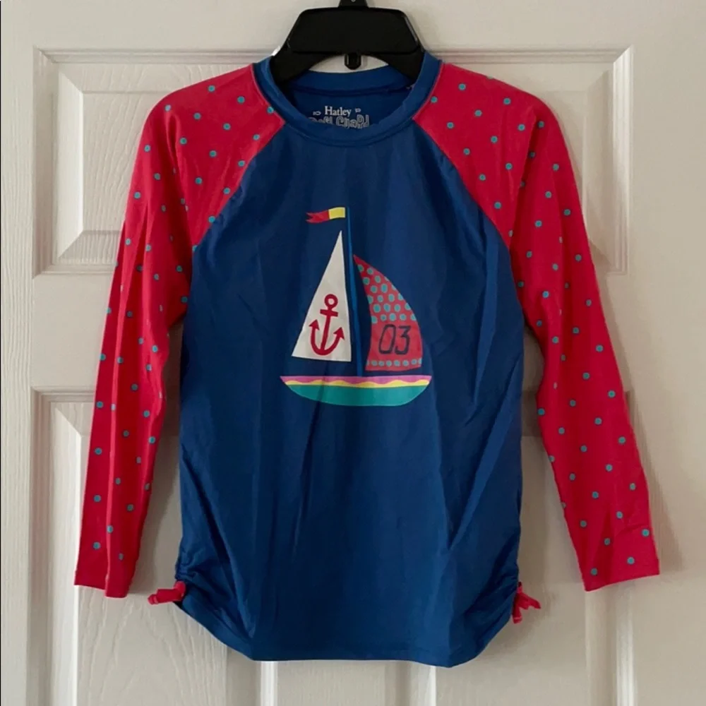 Hayley Rash Guard 8‎