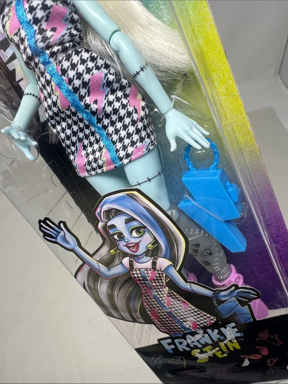 MATTEL MONSTER HIGH FRANKIE STEIN DOLL FIGURINE FIGURE PURSE