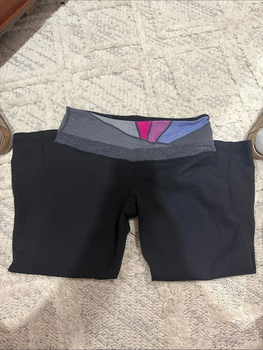 lululemon athletica black cropped