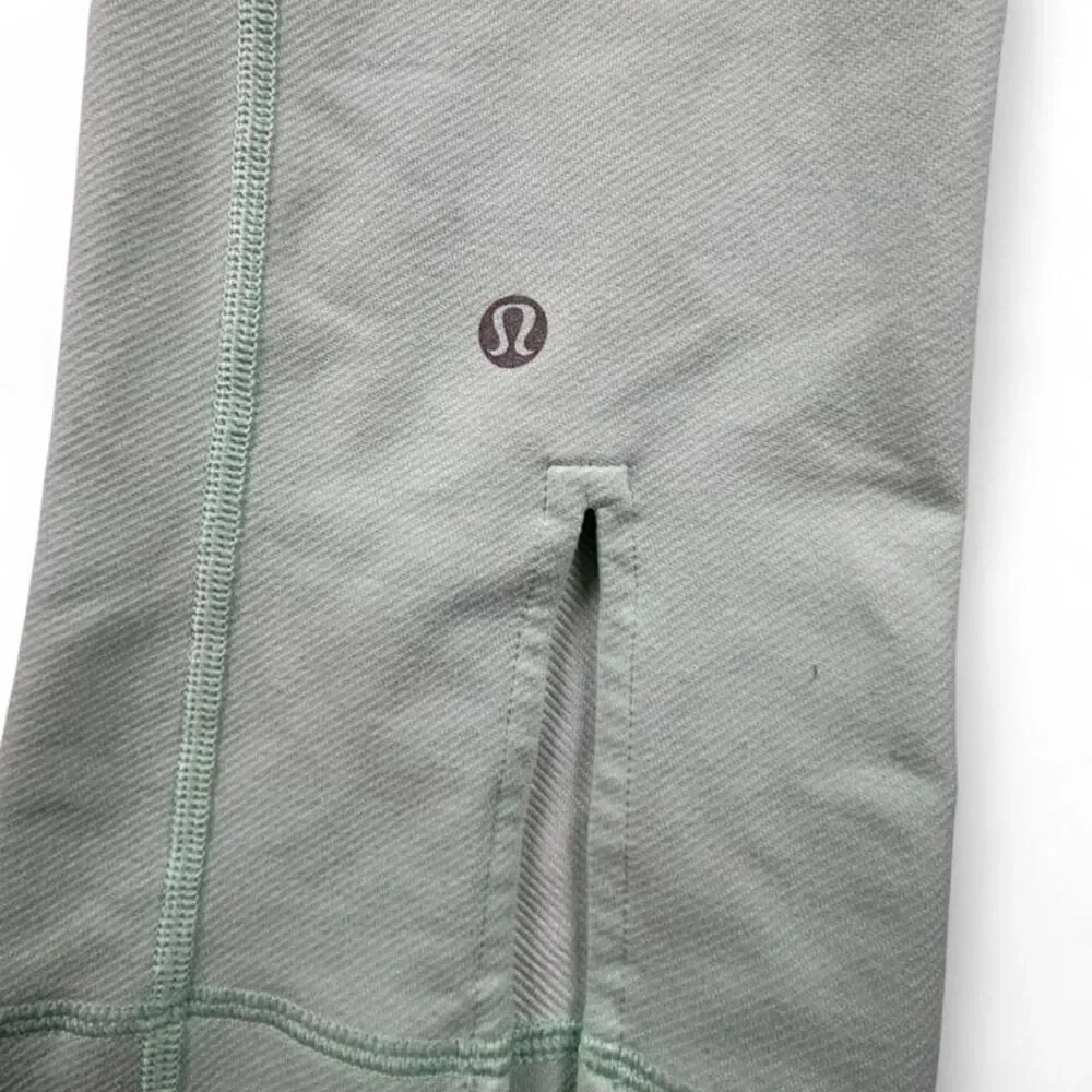lululemon athletica trendy flattering
