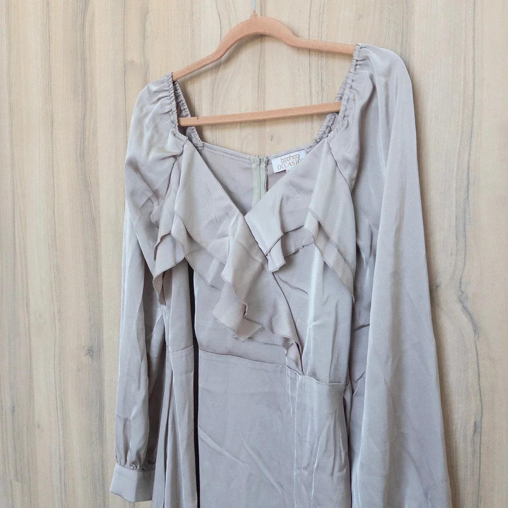 Boohoo elegant satin
