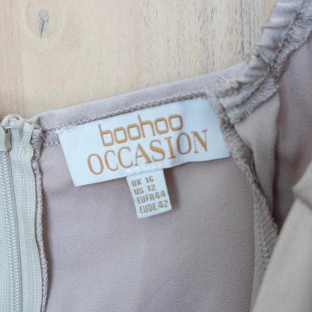 Boohoo elegant satin