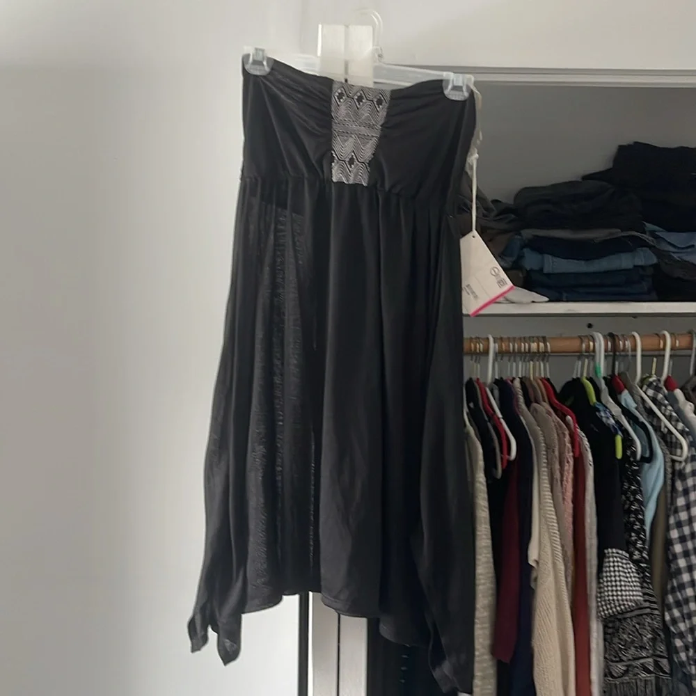 Lagaci slightly sheer