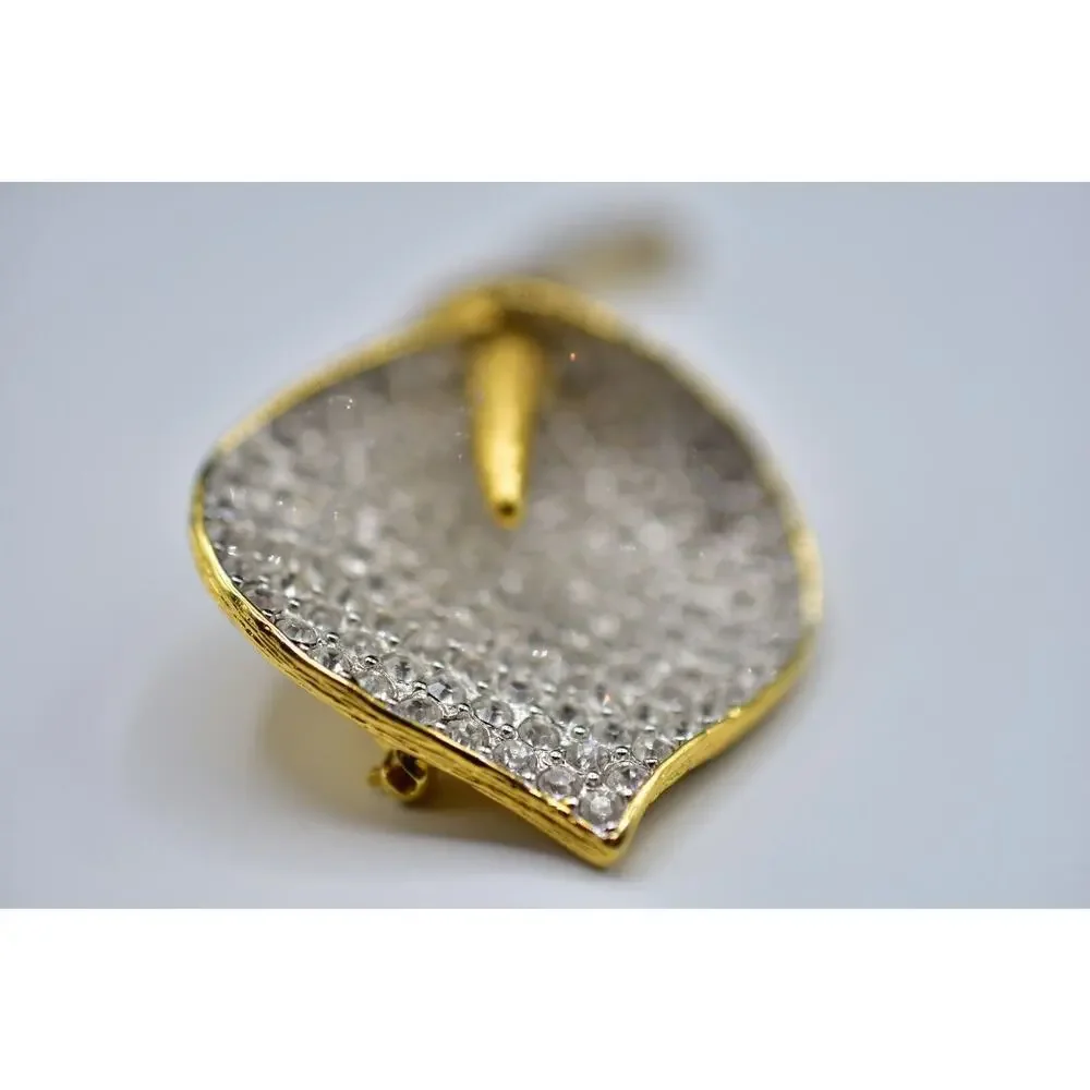 Nolan Miller stunning brooch