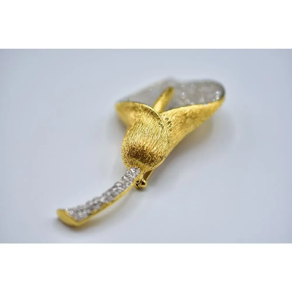 Nolan Miller stunning brooch