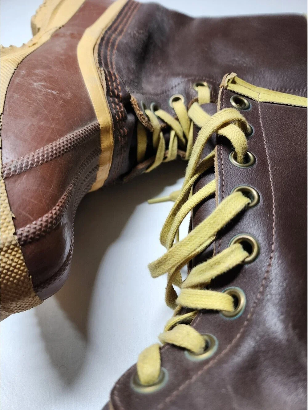 Sorel kaufman lace