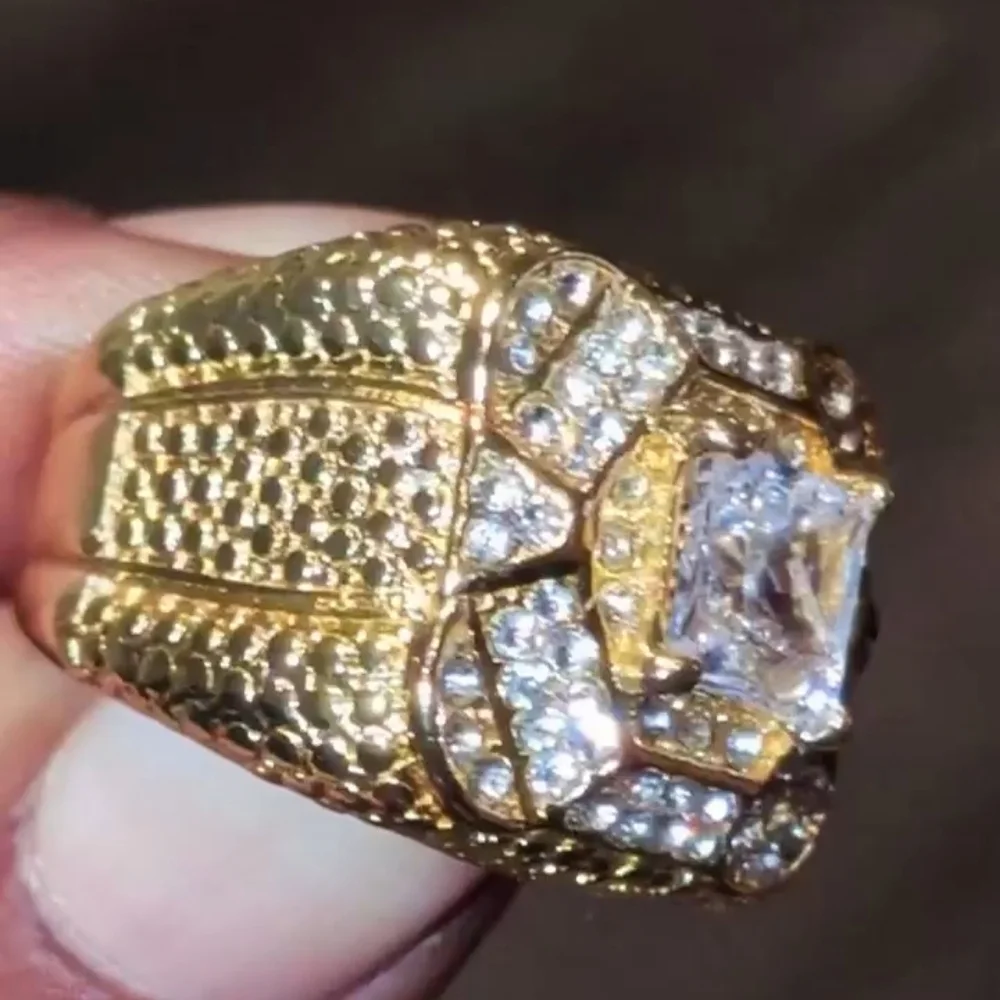 boutique stunning gold