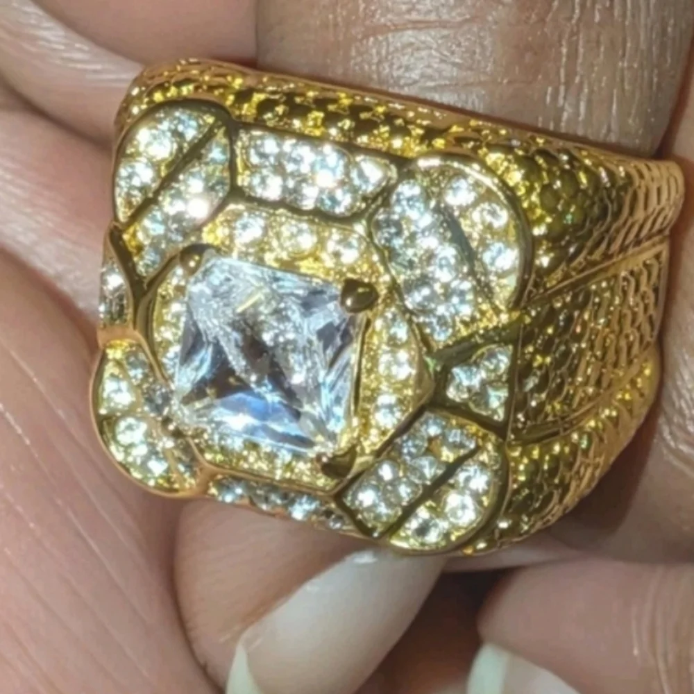 boutique stunning gold