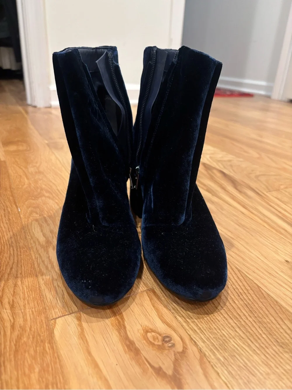 Sam Edelman elegant navy