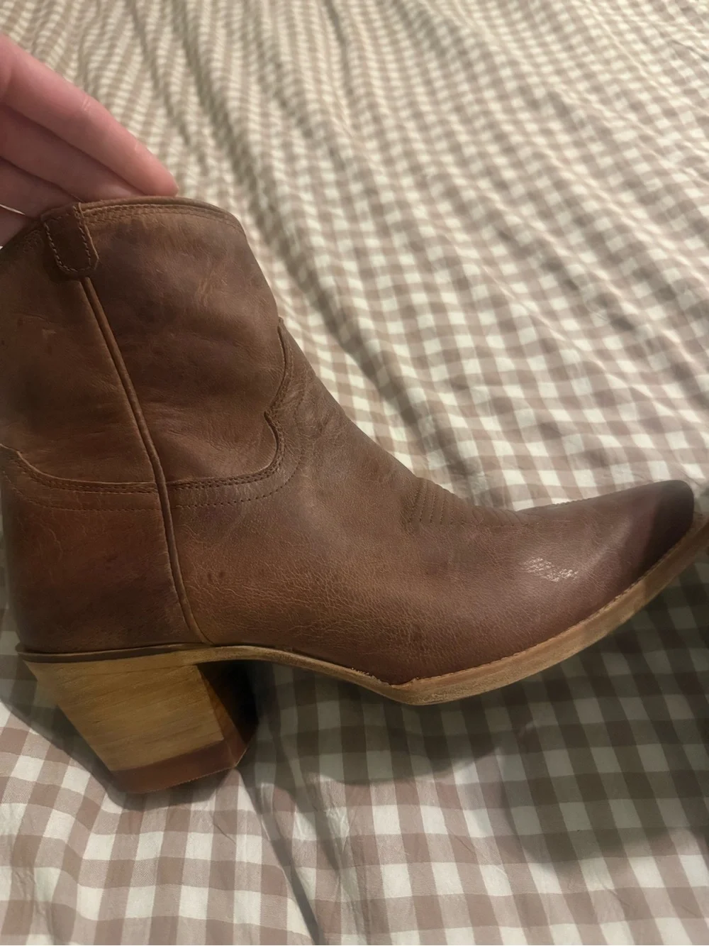 Tecovas sleek pointed