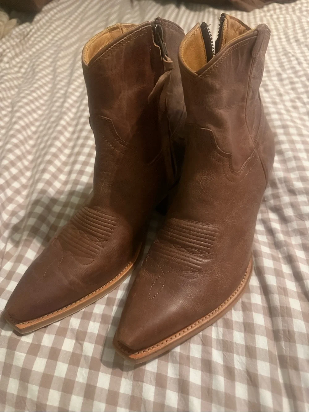 Tecovas sleek pointed