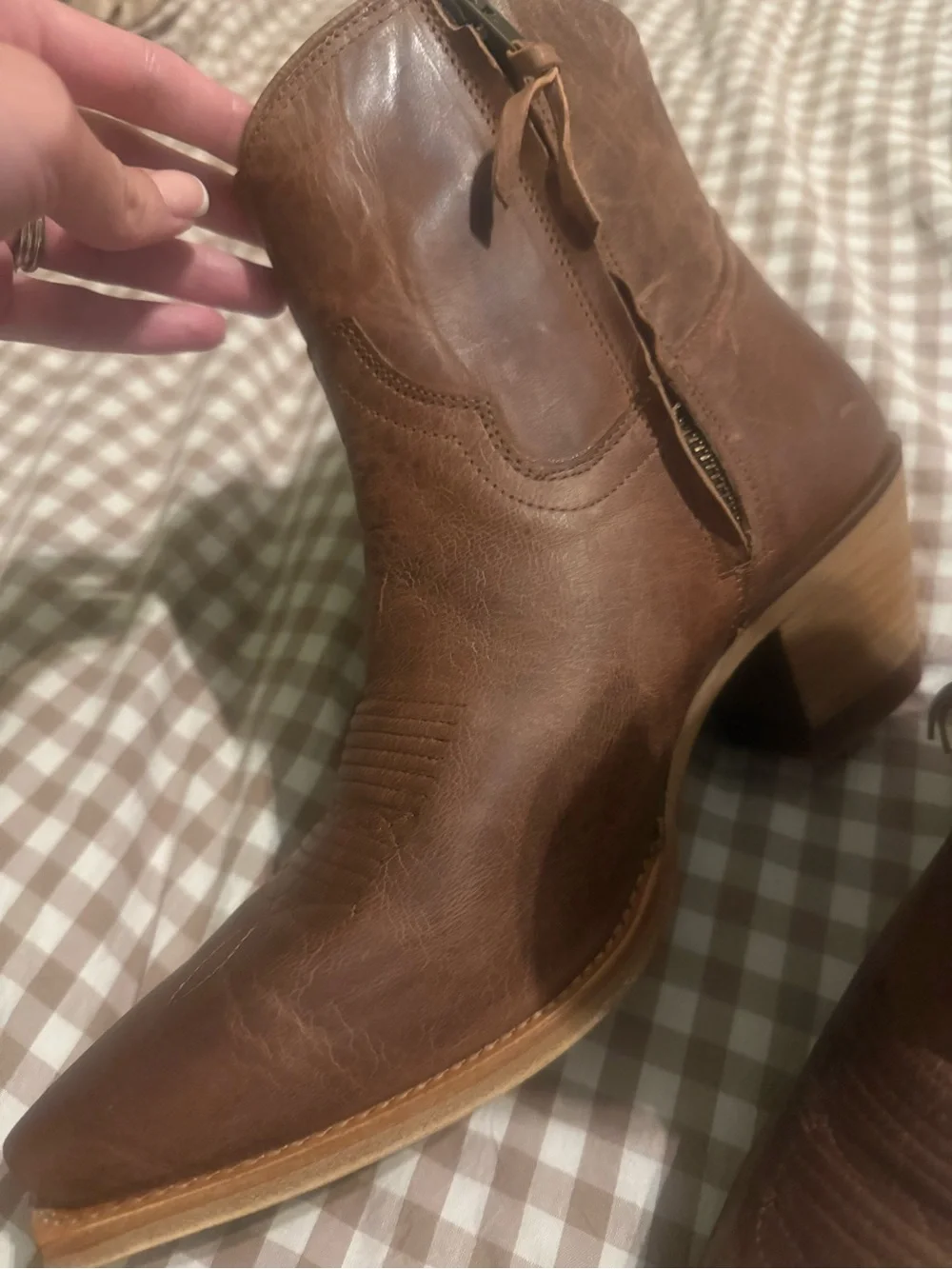 Tecovas sleek pointed