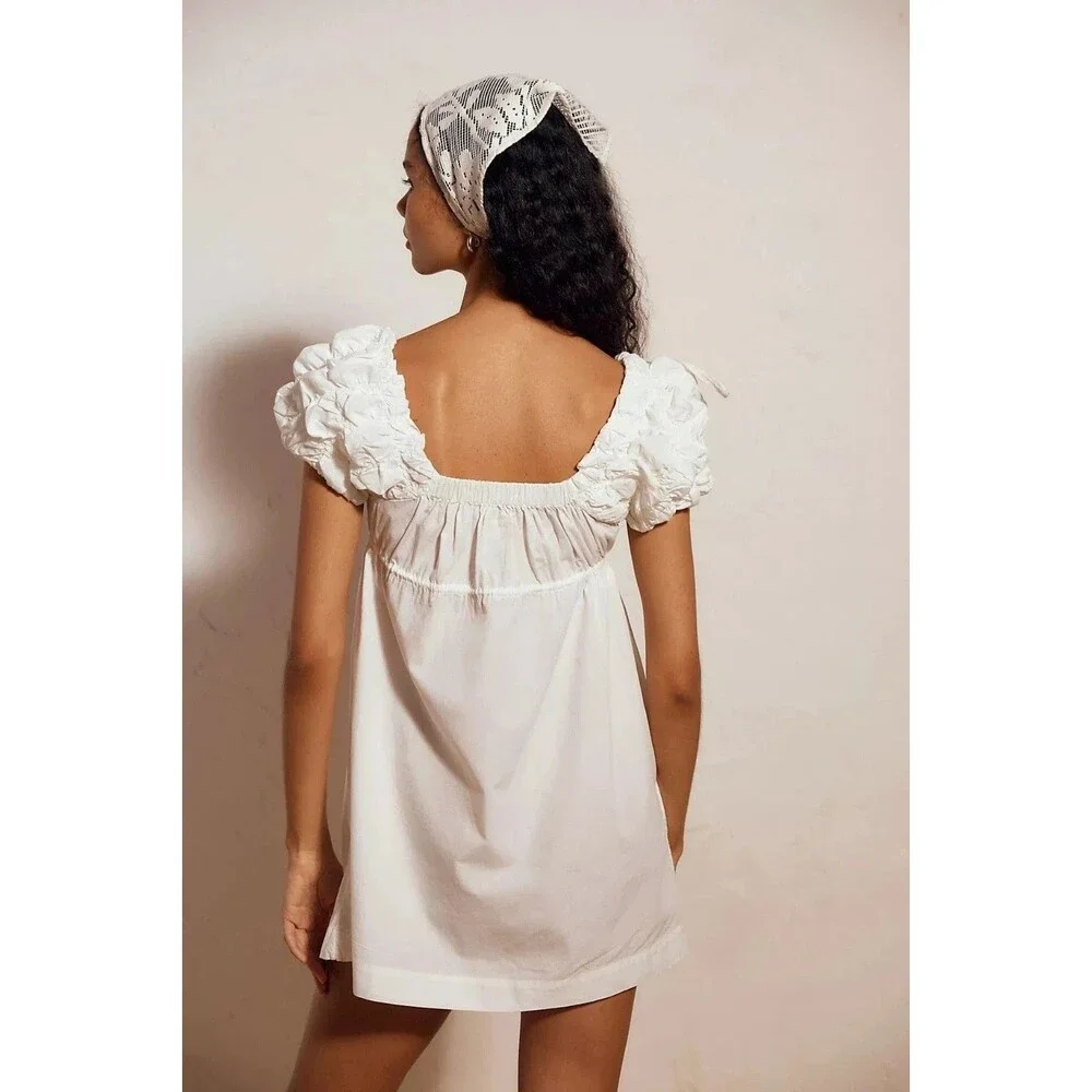 Free People description square