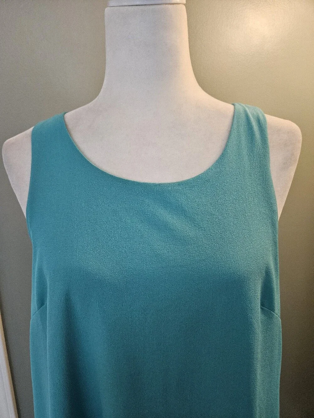 entro sleek sleeveless