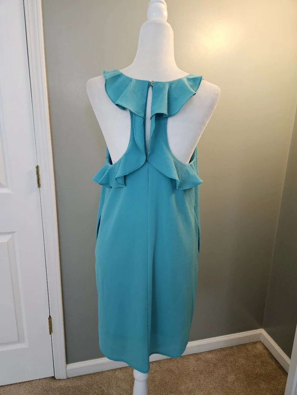 entro sleek sleeveless