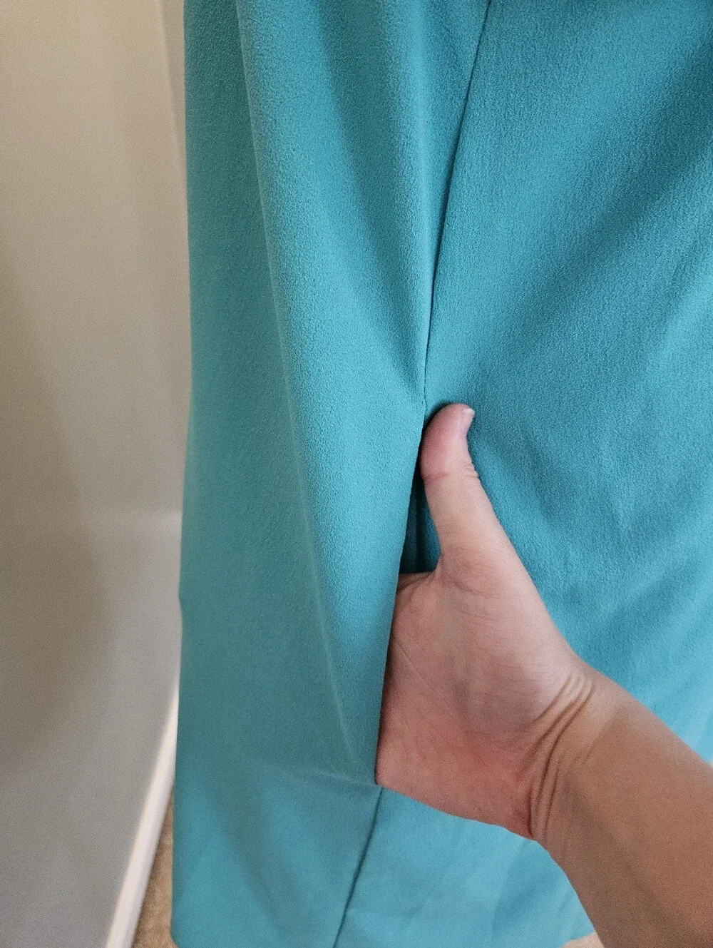 entro sleek sleeveless