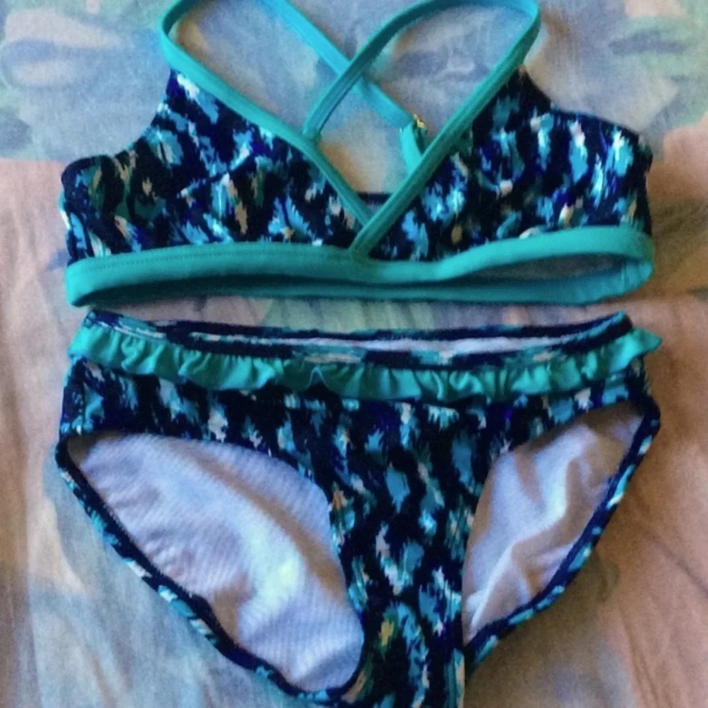 Cabana Life three piece
