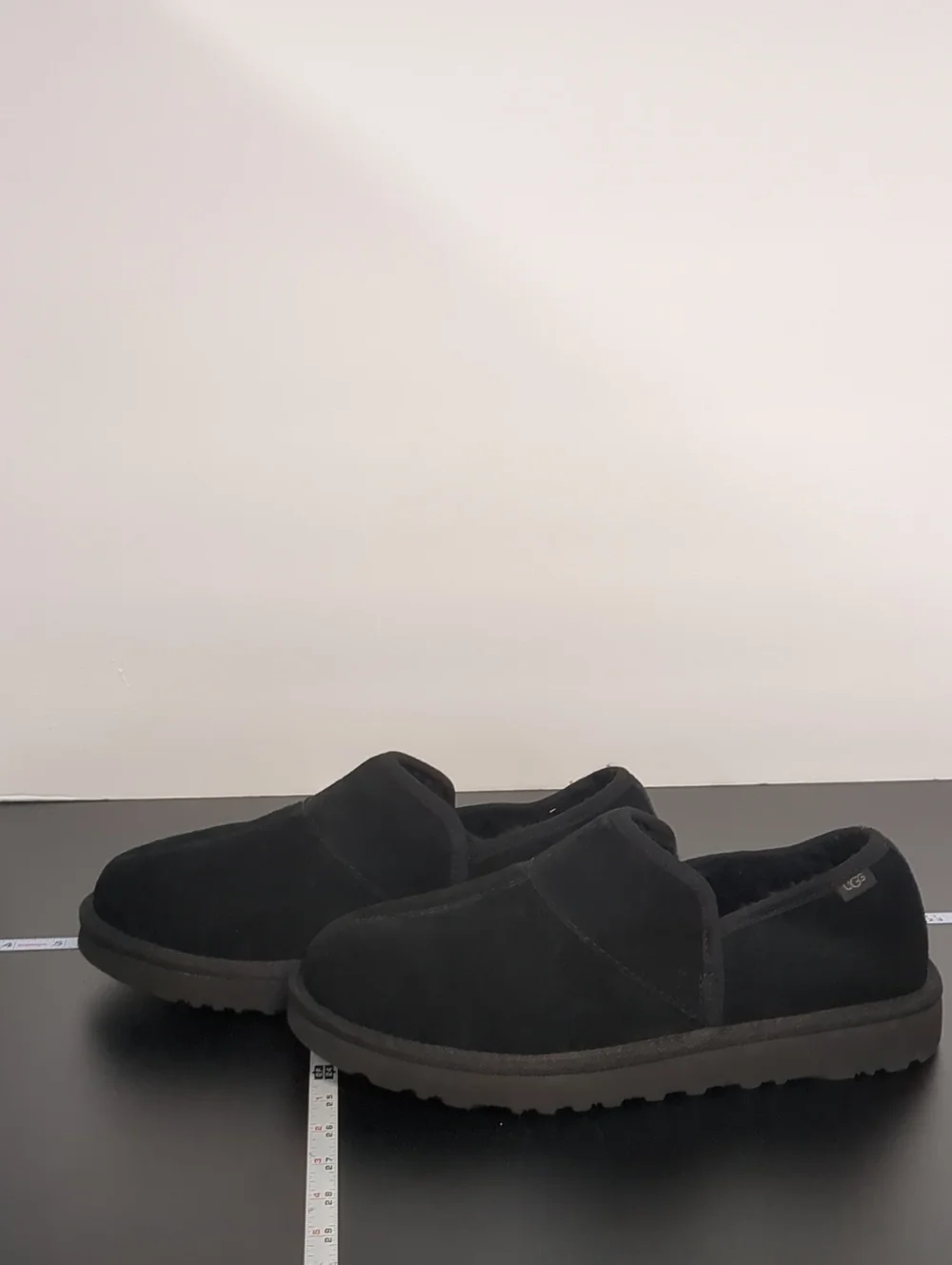 Men's UGG Black The Leisure Outdoor Slippers Suede Size US 9 EUC
