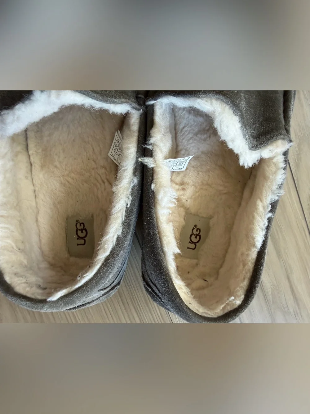 UGG Ascot Men's Gray Shearling-Lined Slip-On Slippers Sz 11