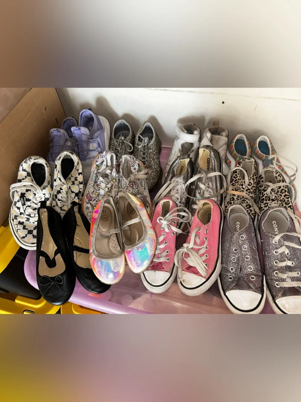 Converse bright pink