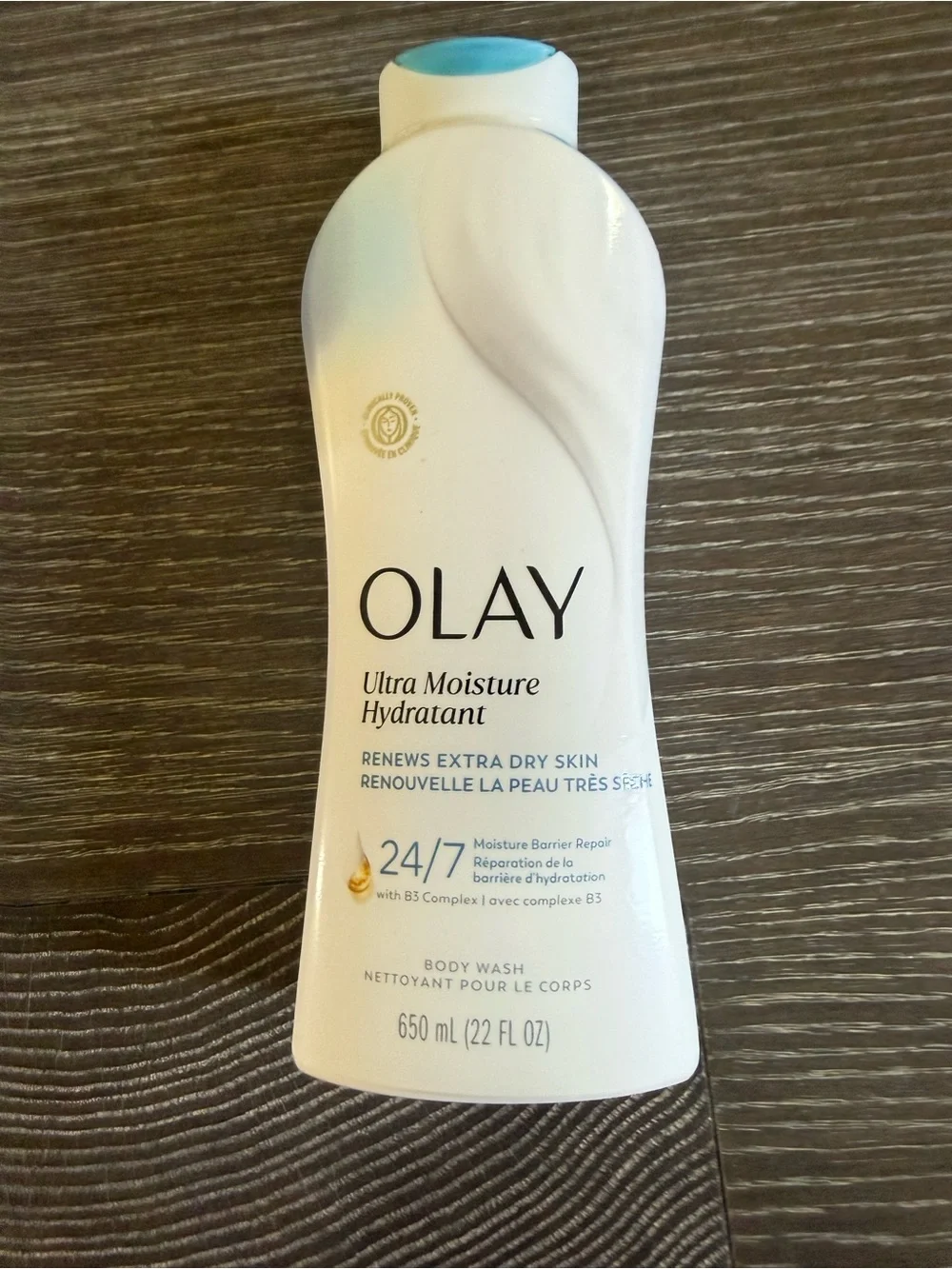 NWT Olay Ultra Moisture Hydratant Body Wash renews extra dry skin