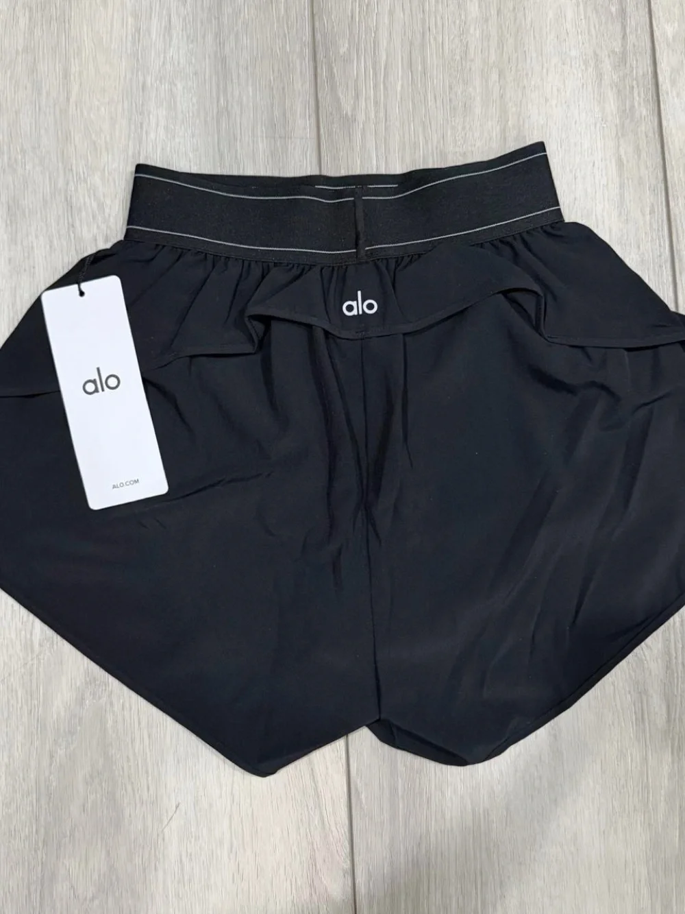 ALO Yoga lightweight athletic