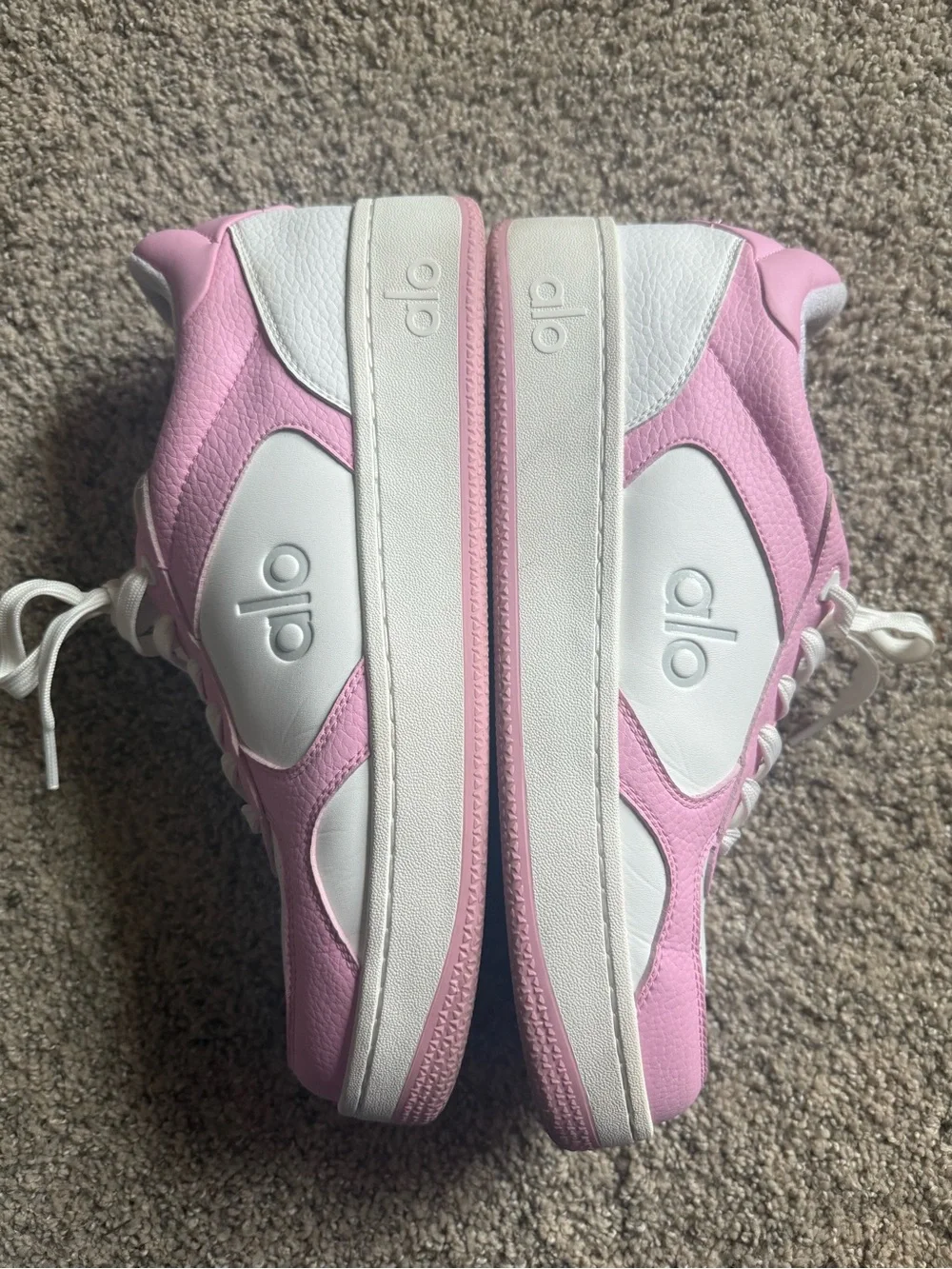 ALO Yoga comfortable women’s