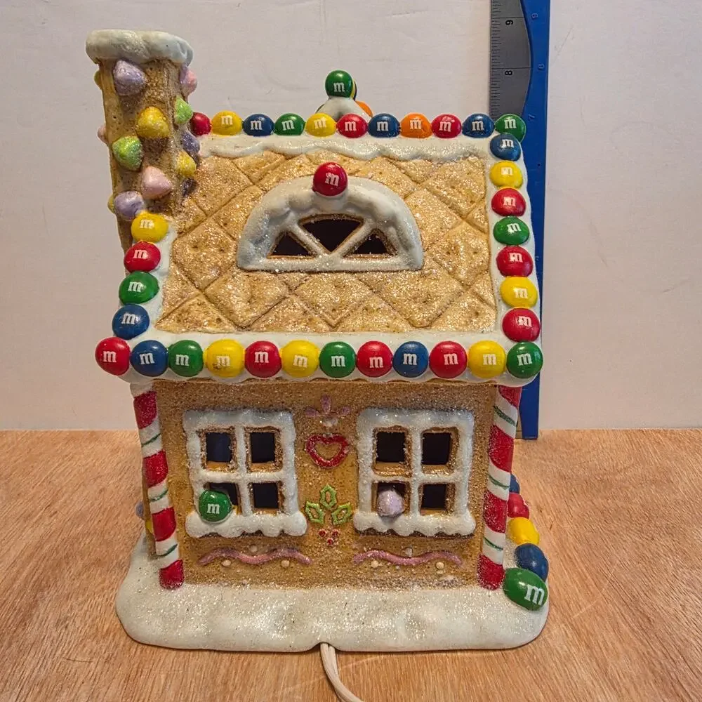 Collectable Kurt Adlers M&M Gingerbread Light-up House Porcelain *' tall 7' wide