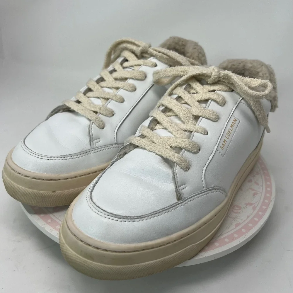 Sam Edelman embrace cozy