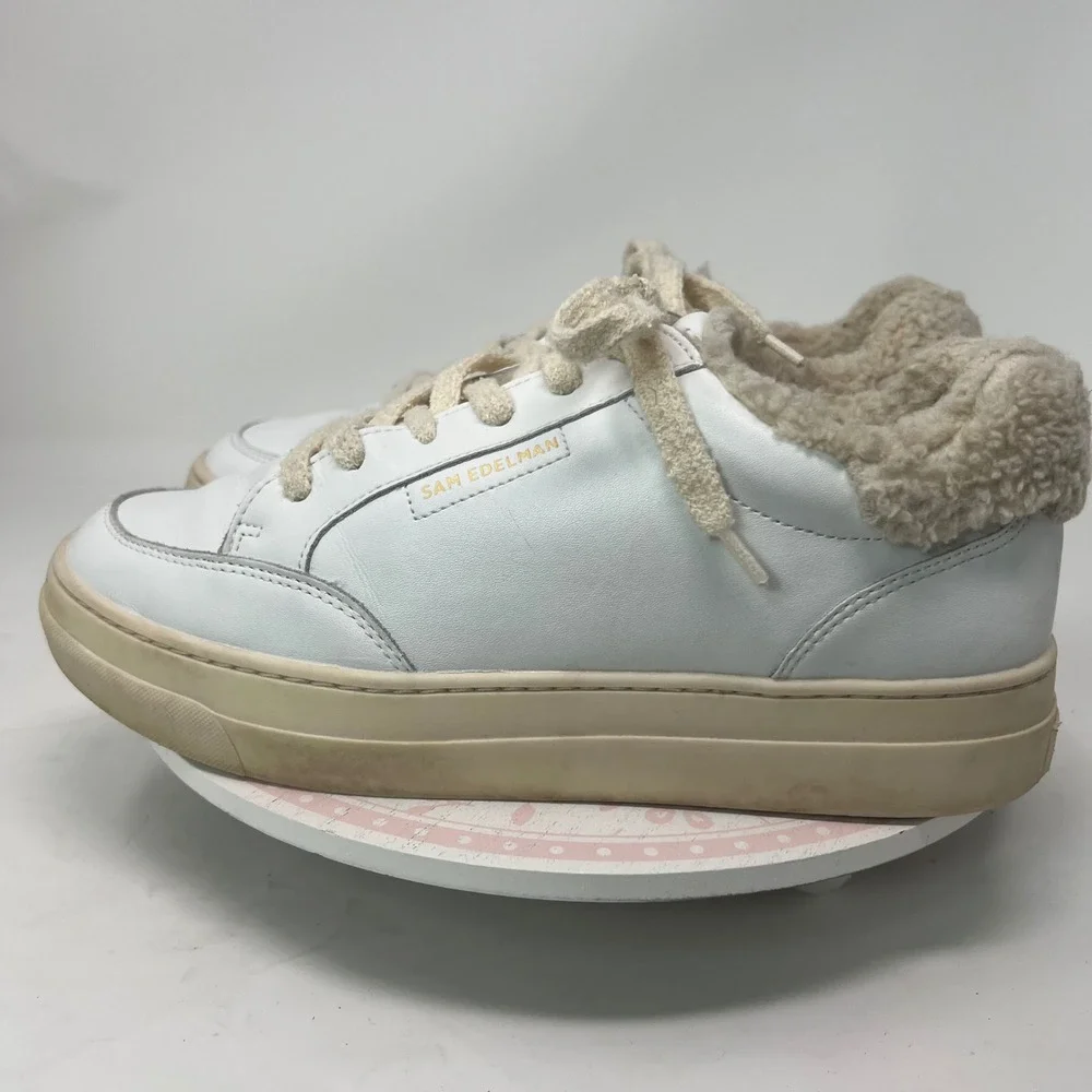 Sam Edelman embrace cozy