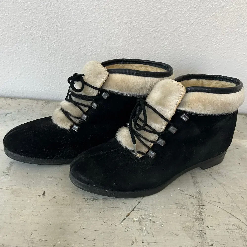 Vintage cozy yodelers