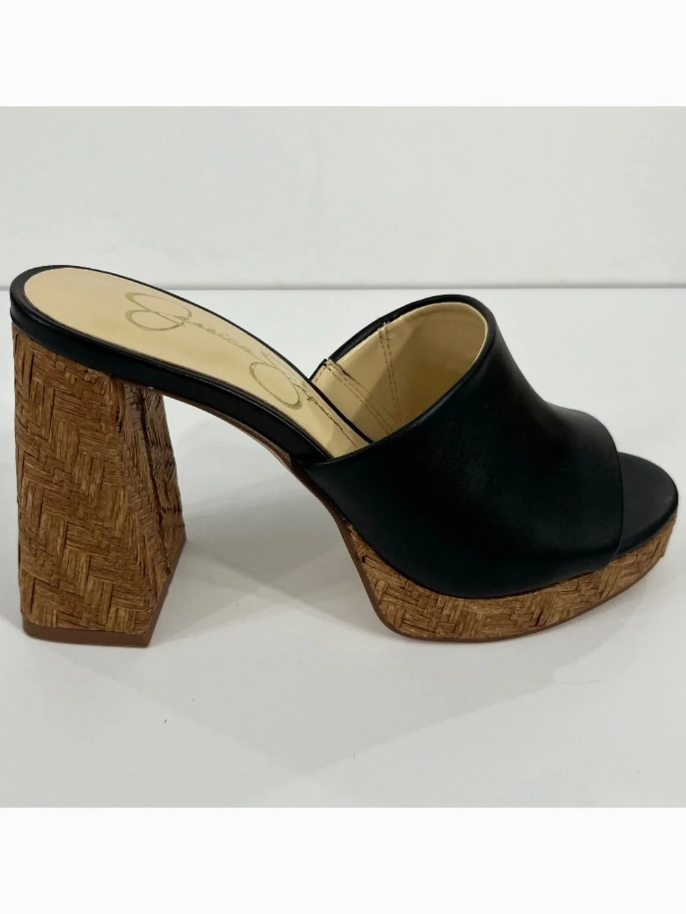Jessica Simpson new box