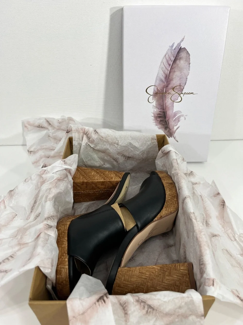 Jessica Simpson new box